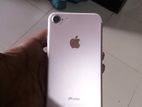 Apple iPhone 7 . (Used)