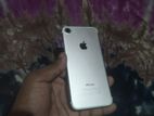 Apple iPhone 7 . (Used)