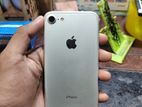 Apple iPhone 7 ' (Used)