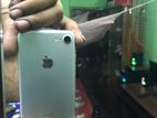 Apple iPhone 7 . (Used)