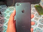 Apple iPhone 7 . (Used)