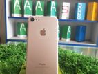 Apple iPhone 7 . (Used)