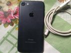 Apple iPhone 7 . (Used)