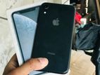 Apple iPhone XR . (Used)