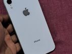 Apple iPhone XR . (Used)