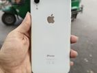 Apple iPhone XR . (Used)