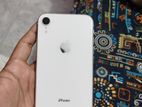 Apple iPhone XR . (Used)