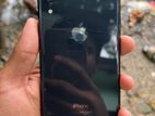 Apple iPhone XR . (Used)