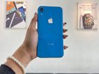 Apple iPhone XR . (Used)