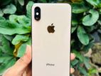 Apple iPhone XS . (Used)