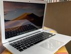 Apple Mac Book Air - 2017