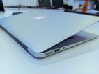 Apple Macbook Air 2017 Core I7 256gb