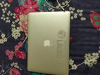 Apple macbook air 2017 i5 8gb ram 128 gb ssd