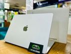 Apple MacBook Air M2 13” & 15”