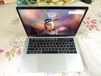 Apple MacBook Pro 13-inch Touch Bar