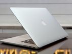 Apple MacBooK Pro 15| Core i7 With 2.8K RETINA (2880x1800) | RAM-16GB