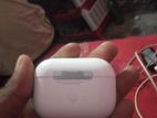 Apple Second Gen Airpods