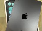 Apple Ipad 6 min(used)