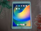 Apple IPad 5 Gen (Used)