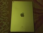 Apple ipad 6th genaration 128 gb storage