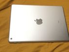 Apple ipad 6th genaration (Used)