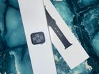 Apple Watch SE GPS + Cellular, 44mm Midnight Aluminum Case.