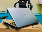 Asus AMD 7th Generation 4GB Ram 128GB SSD 15.6" HD Display Laptop.