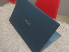 Asus core i3 8th gen. ram 12 gb. ssd 512 gb