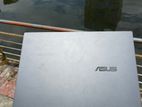 Asus Zenbook 14 Oled display.