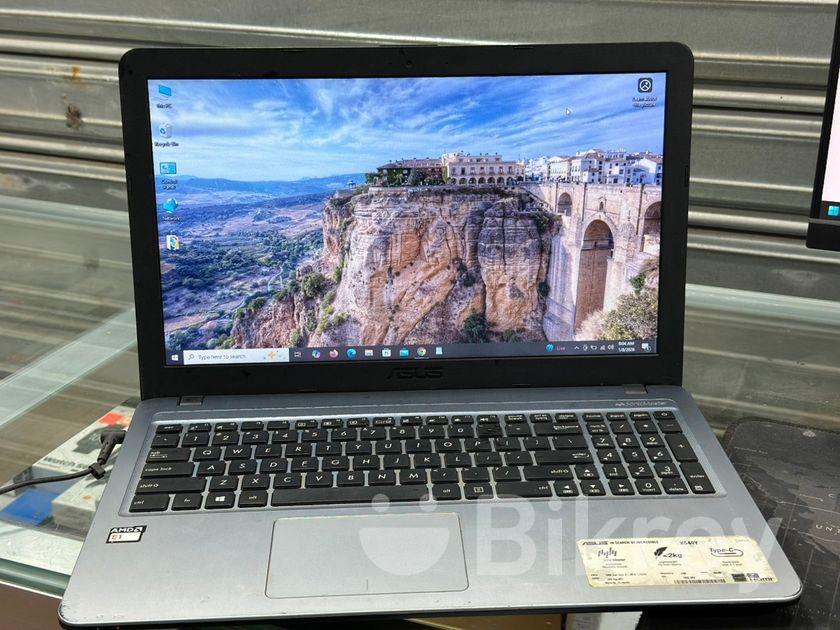 ASUS X540YA - AMD E1-6010 APU | RAM 4GB HDD 500GB Display: 15.6