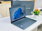 Asus ZenBook full box new condition