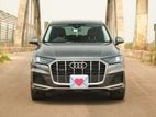 Audi Q7 ` 2022