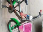 বাচ্চাদের সাইকেল