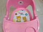 Baby feeding chair