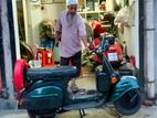 Bajaj Chetak . 1996