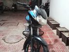 Bajaj Discover 100 . 2015