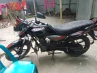 Bajaj Platina 100 . 2015