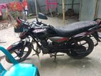 Bajaj Platina 100 . 2015