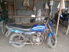 Bajaj Platina 100 . 2016