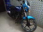 Bajaj Platina 100 . 2013