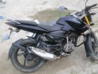 Bajaj Pulsar 135 . 2011