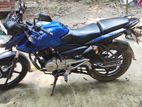 Bajaj Pulsar 135 . 2016