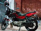 Bajaj Pulsar 150 . 2015