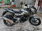 Bajaj Pulsar 150 . 2010