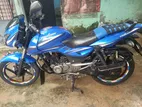 Bajaj Pulsar 150 . 2016