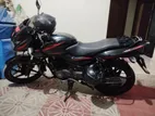 Bajaj Pulsar 150 . 2017