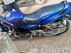 Bajaj Pulsar 150 . 2005