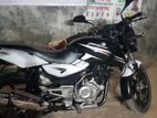 Bajaj Pulsar 150 . 2011