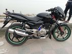 Bajaj Pulsar 150 . 2011