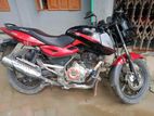 Bajaj Pulsar 150 . 2014